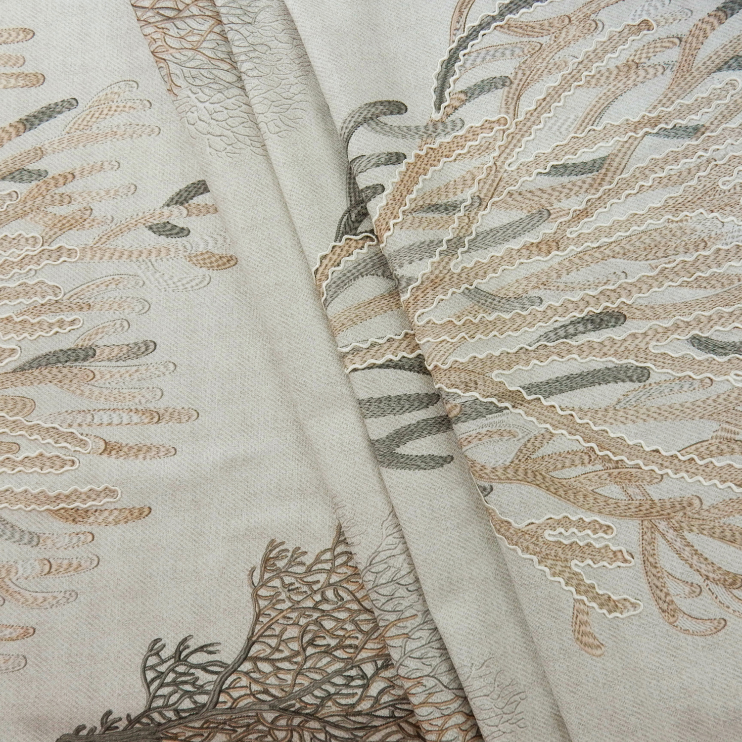 Wholesale Embroidered Coral Reef Decorating Fabric Natural 25 yard bolt - Image 5