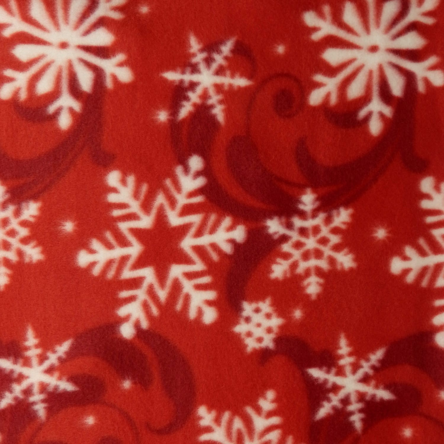 Sale Fleece Print Snowflake Red, by the yard