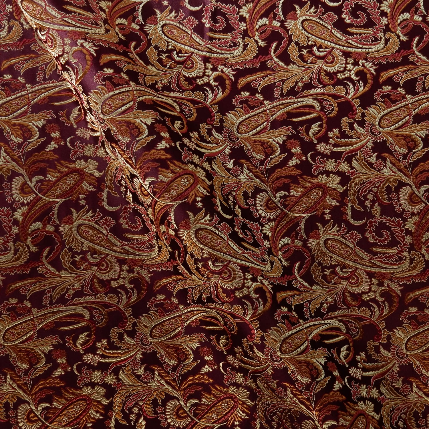 30" Silk Brocade Fabric Paisley 38 Wine 15 yard bolt - Image 2