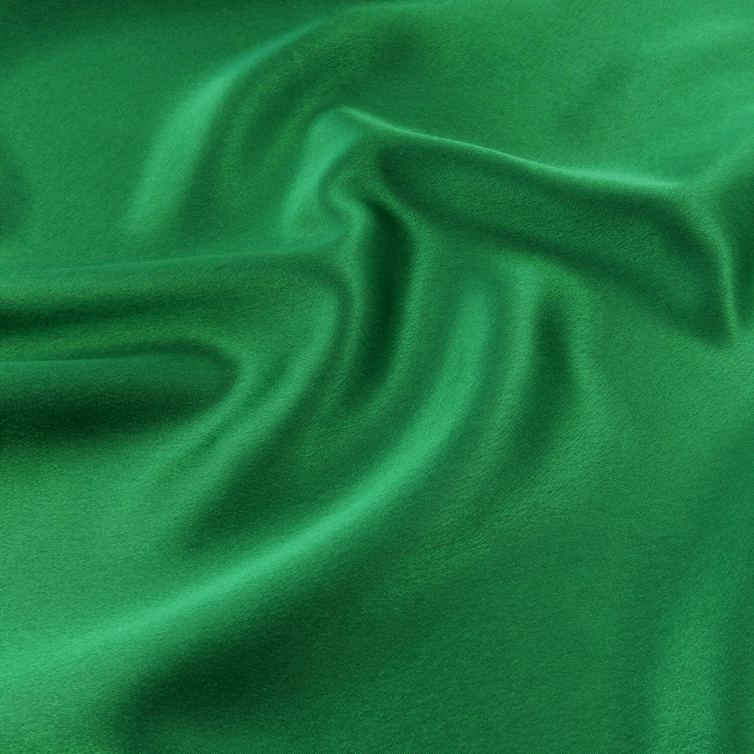 Wholesale Crepe Back Satin Fabric Emerald Green 75 yard roll - Image 6
