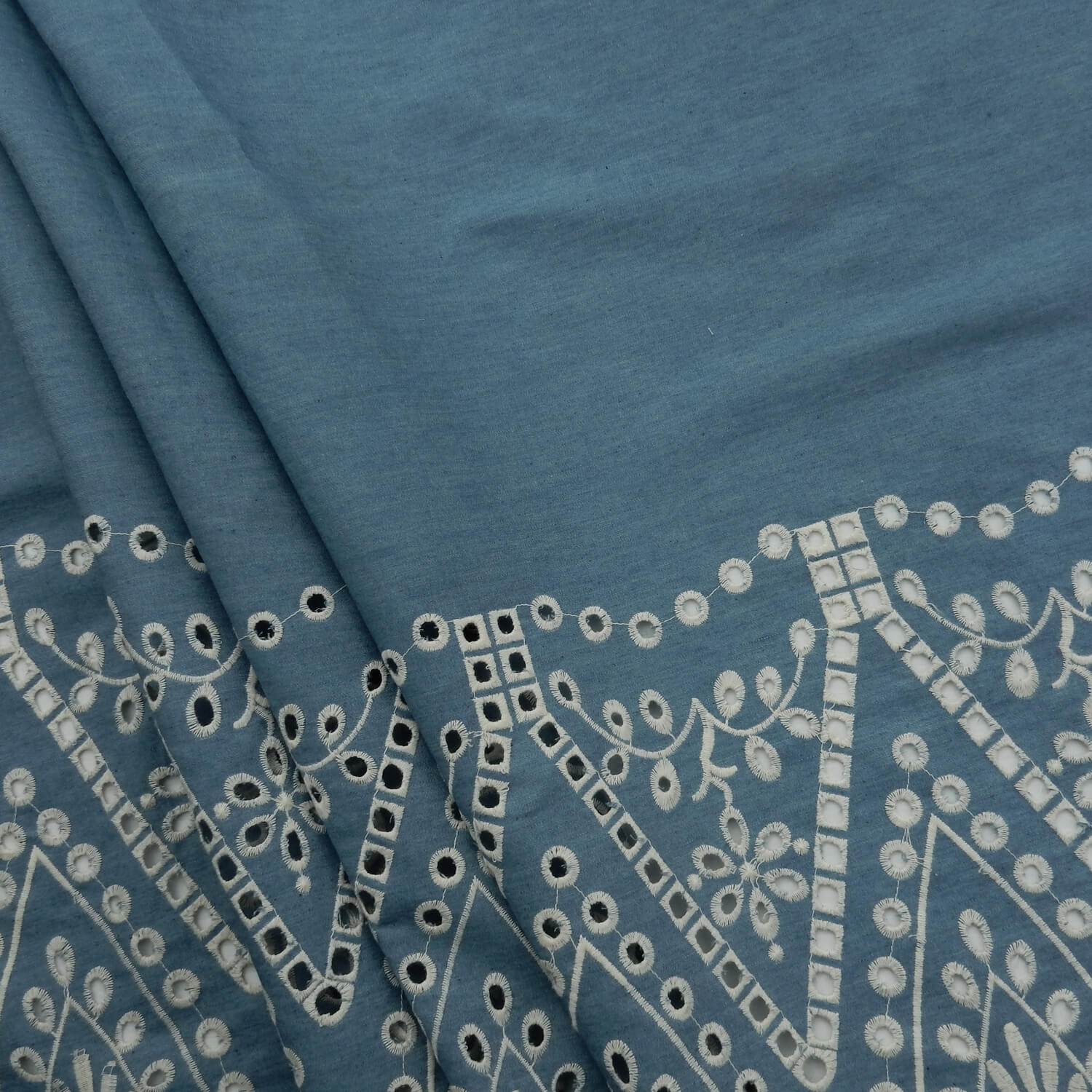 SALE Embroidered Scalloped Border Linen-Cotton Fabric 6927 Chambray, by the yard - Image 6